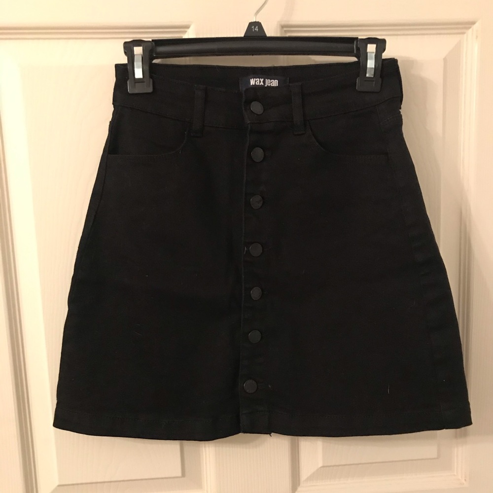 High waisted Black skirt